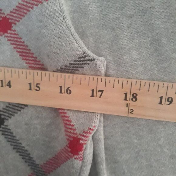Tommy Hilfiger Sweater Womens S/P Gray Black Red Arglye Print Pullover V Neck - Picture 5 of 8